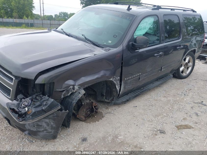 2010 Chevrolet Suburban 1500 Lt1 VIN: 1GNUKJE38AR188971 Lot: 39983247