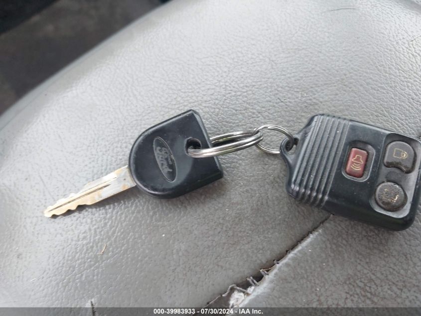 2007 Ford F-150 Stx/Xl/Xlt VIN: 1FTRF12W57KD32690 Lot: 39983933