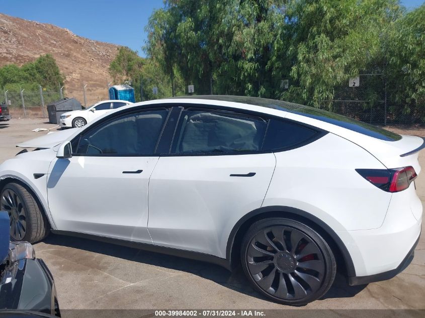 2024 Tesla Model Y Performance Dual Motor All-Wheel Drive VIN: 7SAYGDEF2RF045204 Lot: 39984002