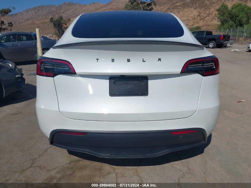 2024 Tesla Model Y Performance Dual Motor All-Wheel Drive VIN: 7SAYGDEF2RF045204 Lot: 39984002