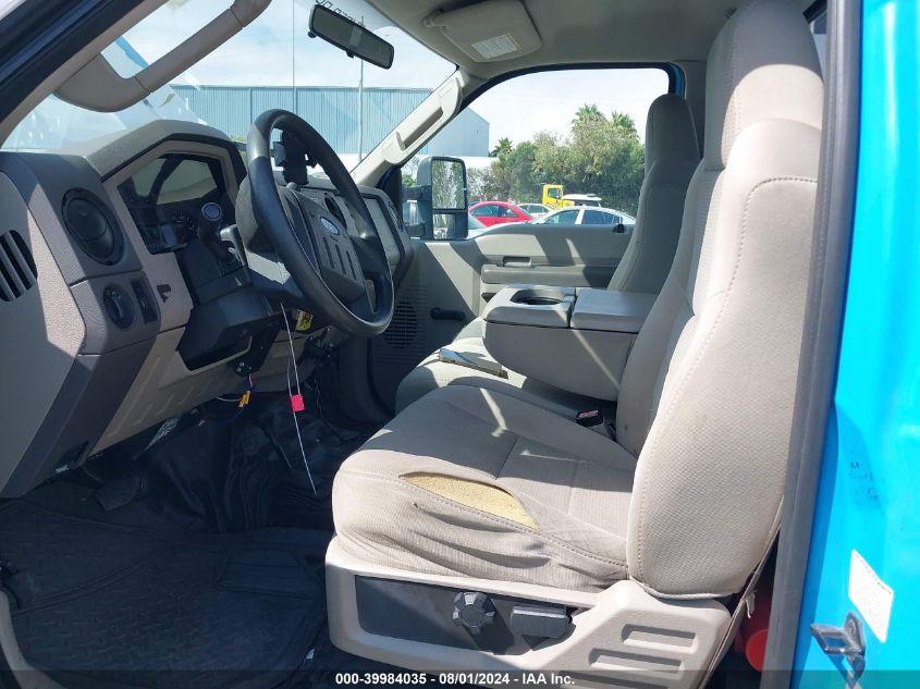 2008 Ford F-350 Chassis Xl/Xlt VIN: 1FDWF35R28EB30812 Lot: 39984035