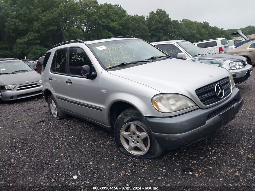 1999 Mercedes-Benz Ml 320 VIN: 4JGAB54E9XA060599 Lot: 39984156