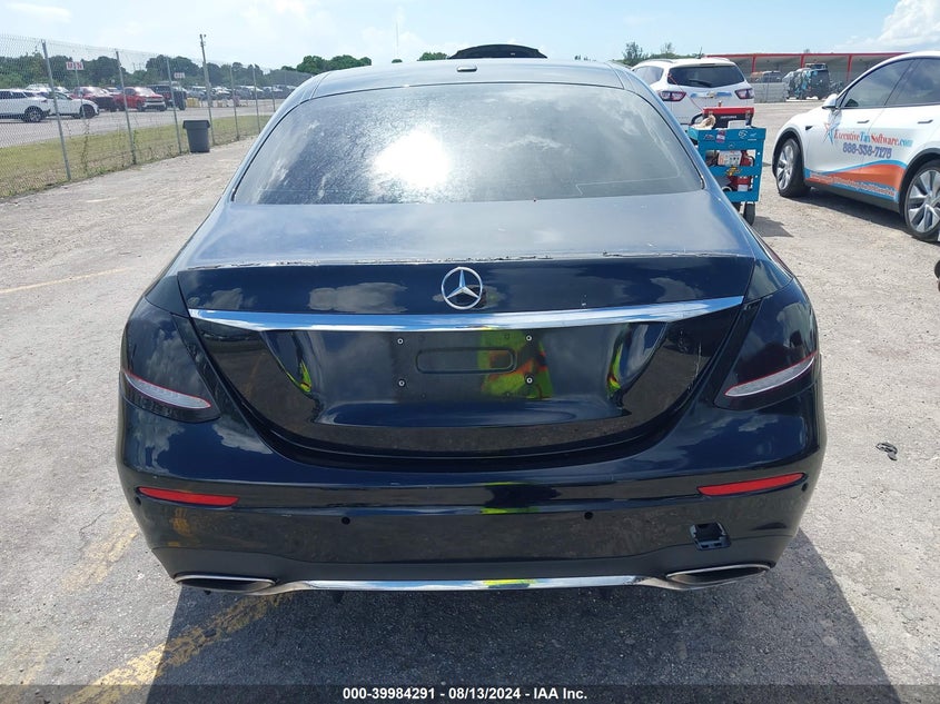 2018 MERCEDES-BENZ E 300 VIN: WDDZF4JB0JA459883