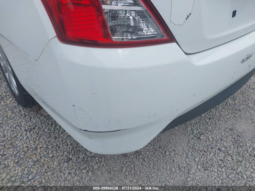 2016 Nissan Versa 1.6 S/1.6 S+/1.6 Sl/1.6 Sv VIN: 3N1CN7AP9GL868940 Lot: 39984326