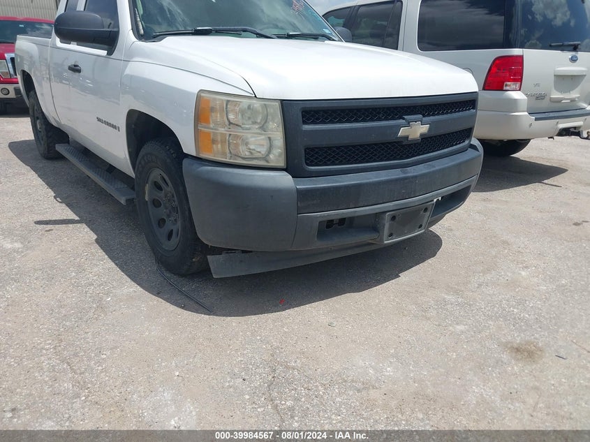 2008 Chevrolet Silverado 1500 Work Truck VIN: 1GCEC19C18Z204121 Lot: 39984567