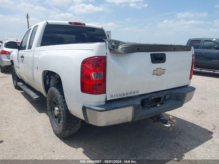 2008 Chevrolet Silverado 1500 Work Truck VIN: 1GCEC19C18Z204121 Lot: 39984567