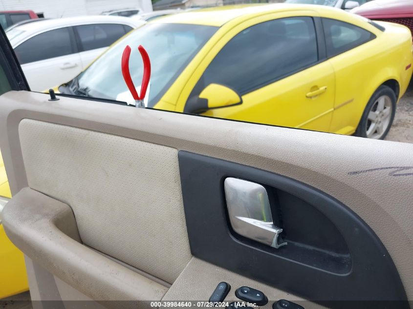 2004 Ford Expedition Eddie Bauer VIN: 1FMFU17L14LA27132 Lot: 39984640