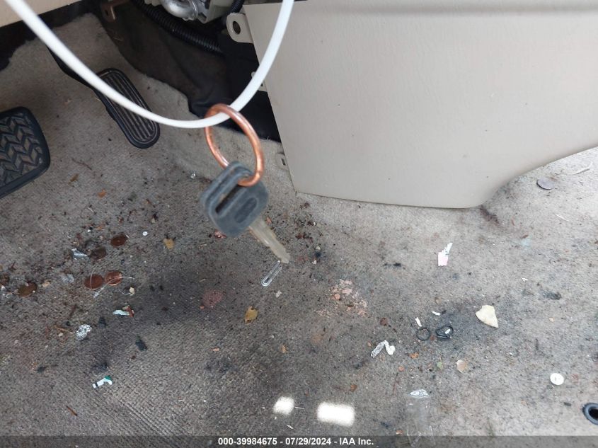 2001 Toyota Highlander V6 VIN: JTEGF21A710004009 Lot: 39984675