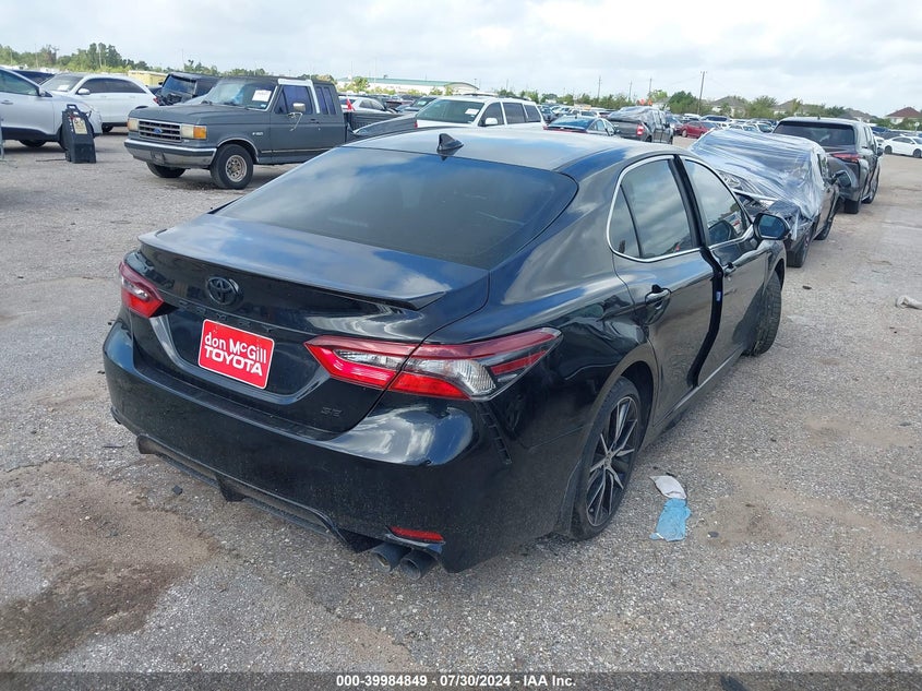 2021 TOYOTA CAMRY SE/SE NIGHT SHADE - 4T1G11AK3MU483740