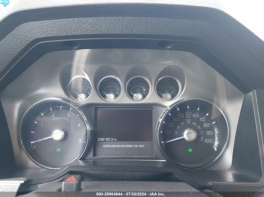 2011 Ford F-250 Lariat VIN: 1FT7W2BT5BEB44987 Lot: 39984944