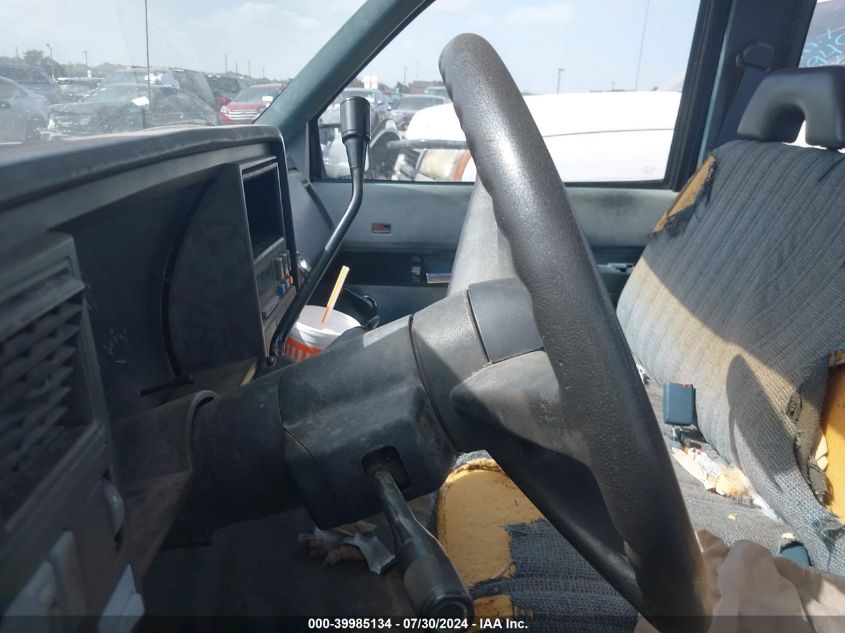 1994 Chevrolet Gmt-400 C1500 VIN: 1GCEC14Z6RZ188012 Lot: 39985134