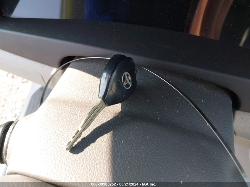 2008 Toyota Camry Le VIN: 4T1BE46K58U784329 Lot: 39985252