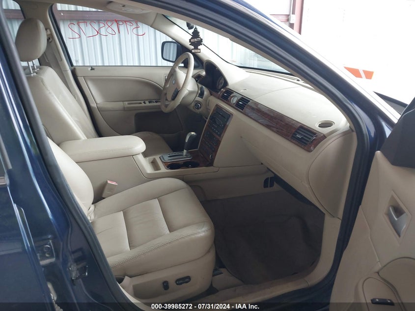 2005 Ford Five Hundred Limited VIN: 1FAFP28115G118688 Lot: 39985272