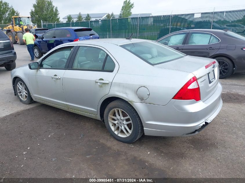 2012 Ford Fusion S VIN: 3FAHP0GA9CR326032 Lot: 39985451