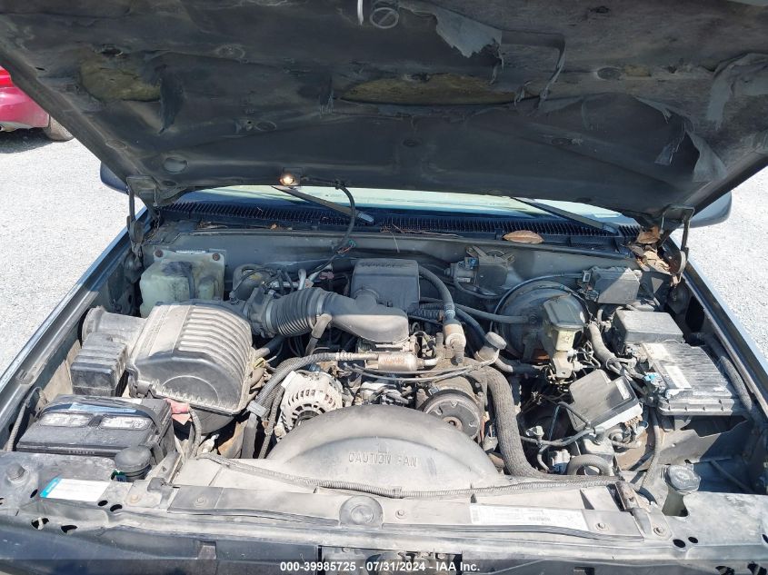 1999 GMC Suburban K1500 VIN: 1GKFK16R6XJ768459 Lot: 39985725