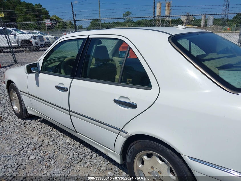 2000 Mercedes-Benz C 230 Kompressor VIN: WDBHA24G3YA842256 Lot: 39986015