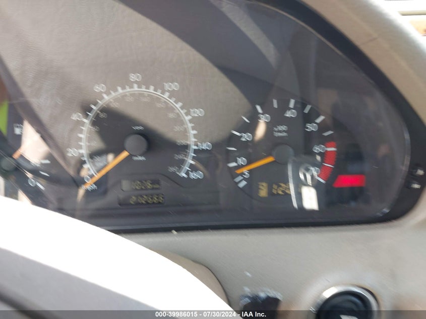 2000 Mercedes-Benz C 230 Kompressor VIN: WDBHA24G3YA842256 Lot: 39986015