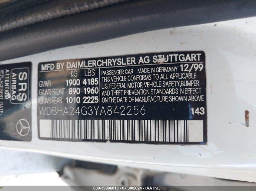 2000 Mercedes-Benz C 230 Kompressor VIN: WDBHA24G3YA842256 Lot: 39986015