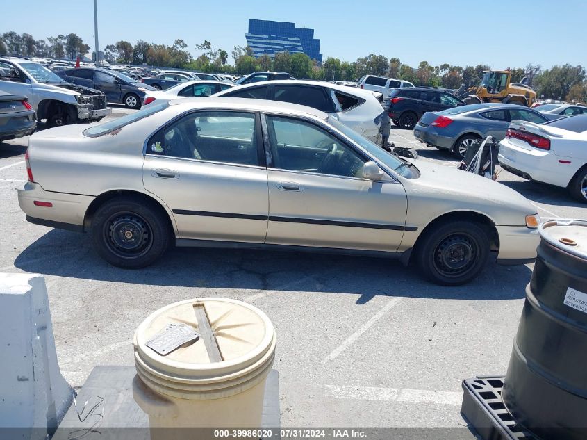 1995 Honda Accord Lx VIN: 1HGCE664XSA017186 Lot: 39986020