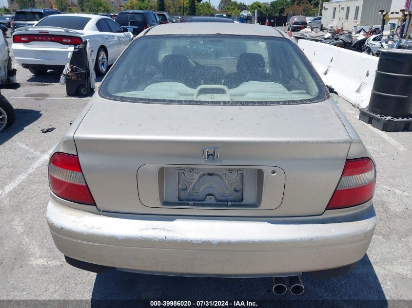 1995 Honda Accord Lx VIN: 1HGCE664XSA017186 Lot: 39986020
