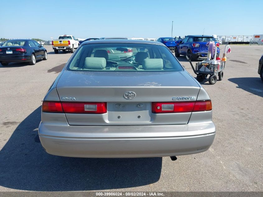 1999 Toyota Camry Le VIN: 4T1BG22K6XU444075 Lot: 39986024