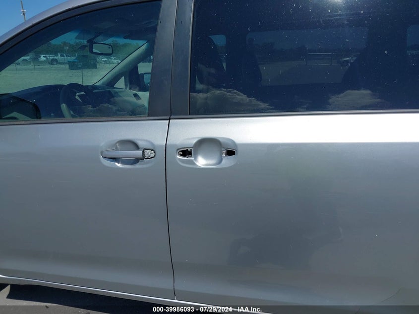 2012 Toyota Sienna Le V6 8 Passenger VIN: 5TDKK3DC0CS207708 Lot: 39986093