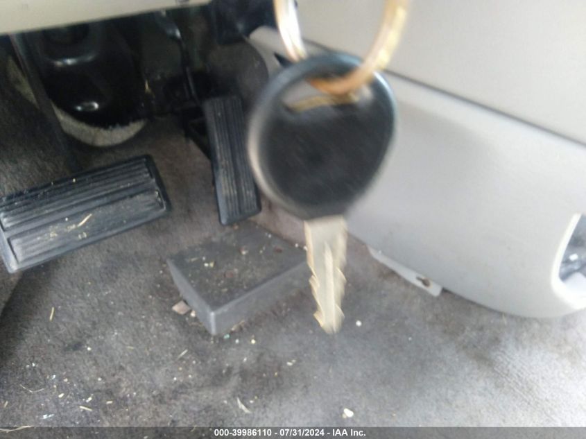 2003 Chrysler Town & Country Lx VIN: 2C4GP44373R106672 Lot: 39986110