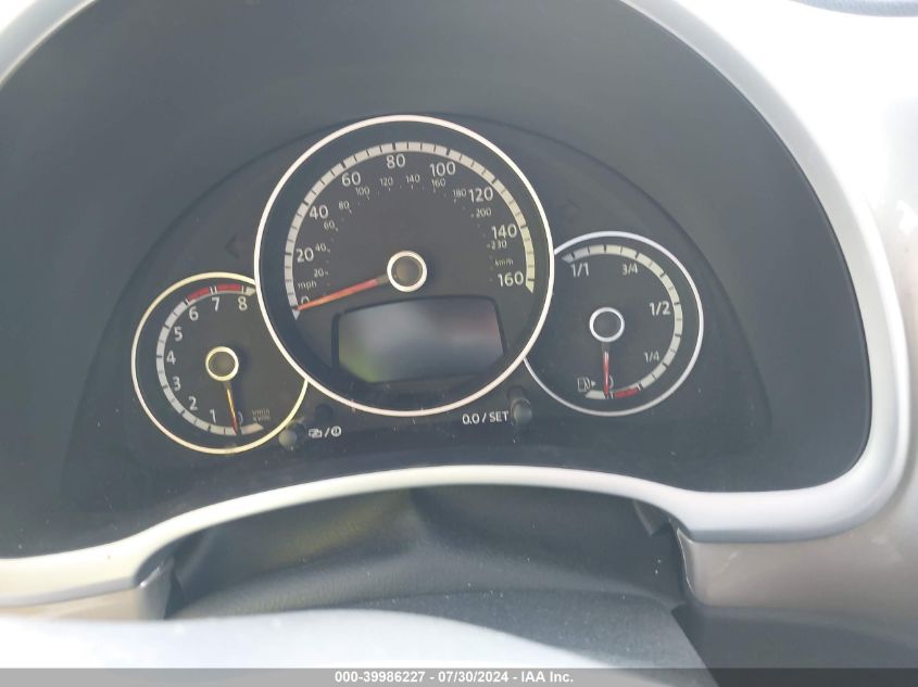 2014 Volkswagen Beetle VIN: 3VWJ17AT5EM667134 Lot: 39986227