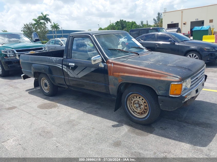 1988 Toyota Pickup 1/2 Ton Rn50 VIN: JT4RN50R1J5171705 Lot: 39986318