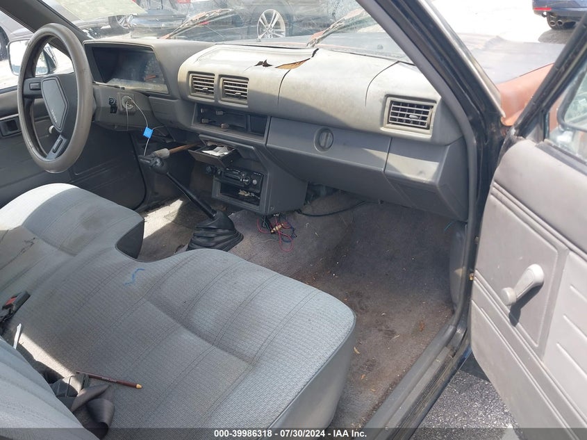 1988 Toyota Pickup 1/2 Ton Rn50 VIN: JT4RN50R1J5171705 Lot: 39986318