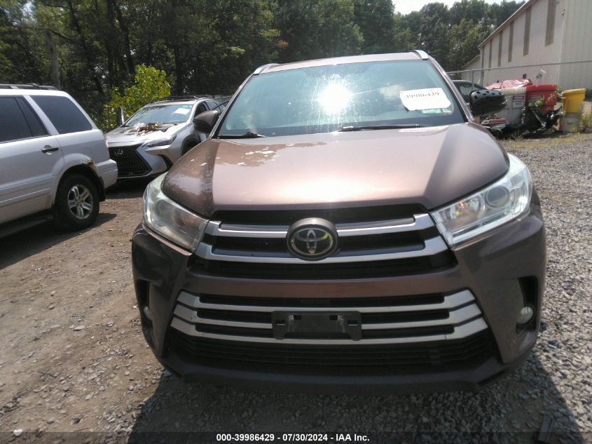 2018 Toyota Highlander Se/Xle VIN: 5TDJZRFH3JS803542 Lot: 39986429