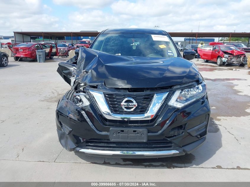 2017 Nissan Rogue S VIN: JN8AT2MTXHW136807 Lot: 39986685