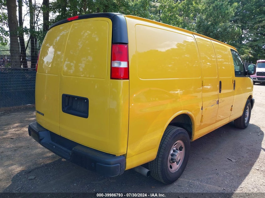 2021 CHEVROLET EXPRESS CARGO RWD 2500 REGULAR WHEELBASE WT - 1GCWGAF71M1168763