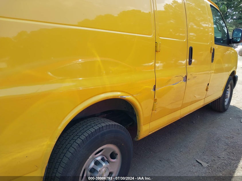 2021 CHEVROLET EXPRESS CARGO RWD 2500 REGULAR WHEELBASE WT - 1GCWGAF71M1168763