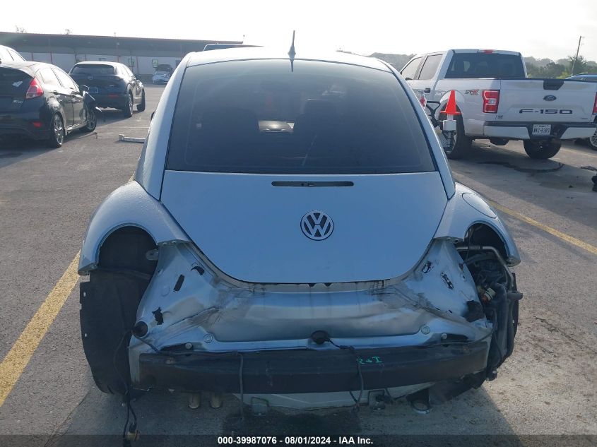 3VWPG3AG8AM013811 2010 Volkswagen New Beetle 2.5L