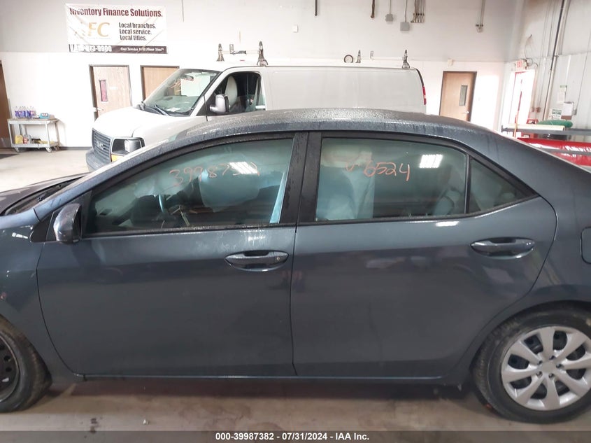VIN 2T1BURHE7KC136524 2019 TOYOTA COROLLA LE