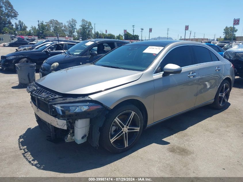 2019 Mercedes-Benz A 220 VIN: WDD3G4EB8KW001851 Lot: 39987474