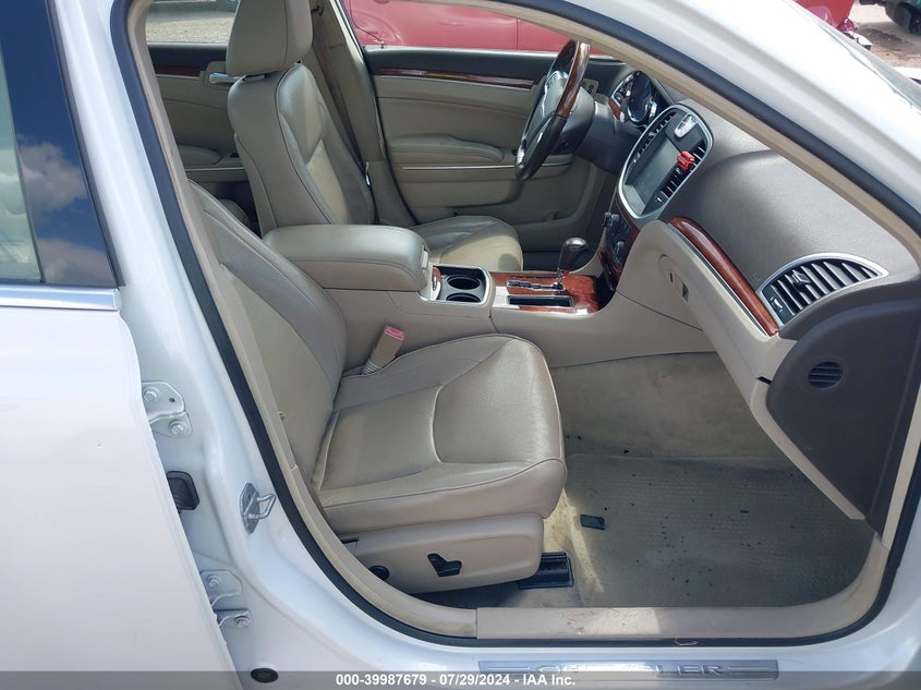 2011 Chrysler 300C VIN: 2C3CA6CTXBH538159 Lot: 39987679