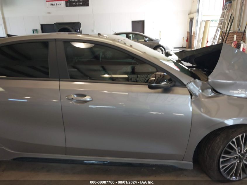 2024 Kia Forte Gt-Line VIN: 3KPF54AD2RE691203 Lot: 39987760