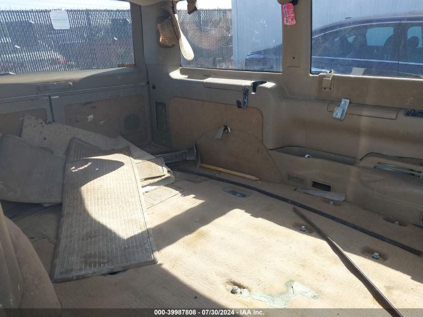 2004 Chevrolet Astro VIN: 1GNDM19X24B122114 Lot: 39987808