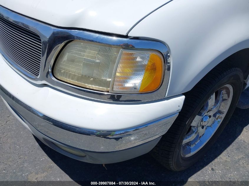 1999 Ford Expedition Eddie Bauer/Xlt VIN: 1FMRU17LXXLA86665 Lot: 39987884