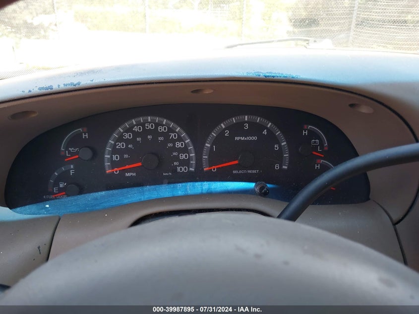 2002 Ford Expedition Eddie Bauer VIN: 1FMPU18L82LA73749 Lot: 39987895