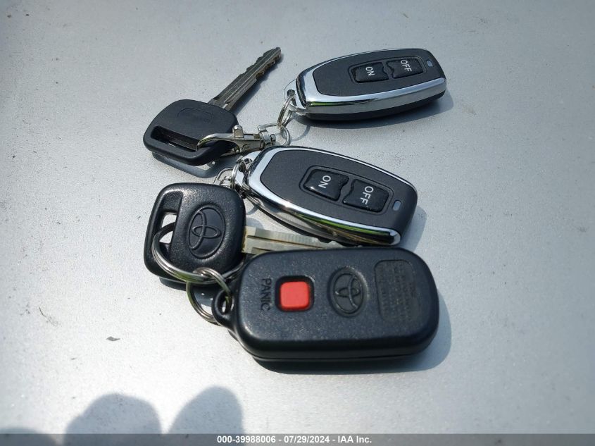 2005 Toyota Camry Le VIN: 4T1BE32K15U064201 Lot: 39988006