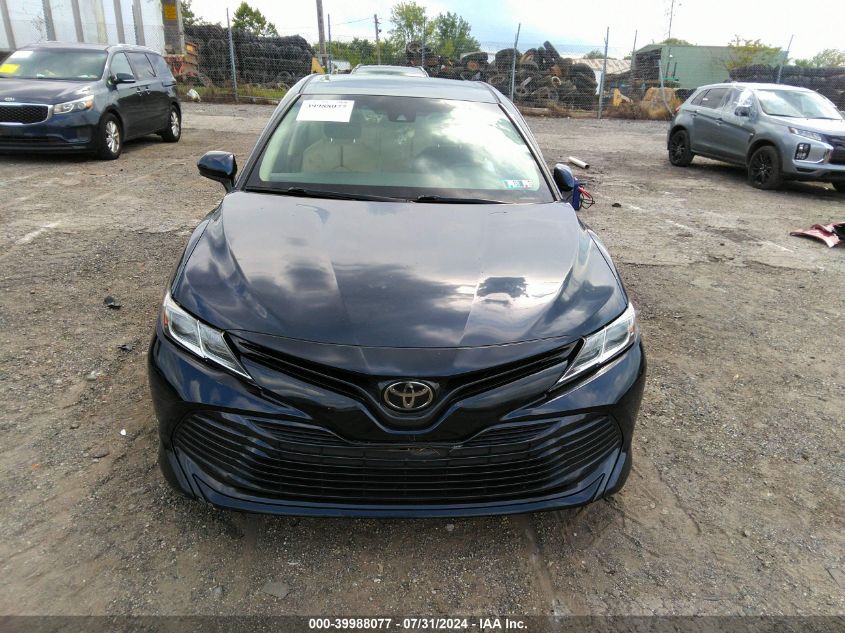 2018 Toyota Camry Le VIN: 4T1B11HK3JU561302 Lot: 39988077