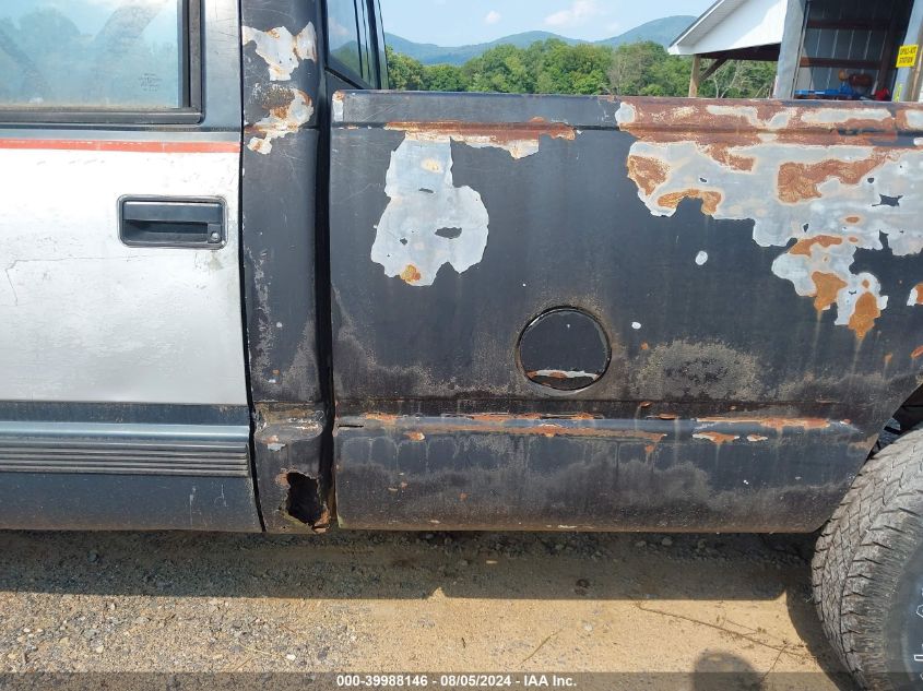 1990 Chevrolet Gmt-400 K2500 VIN: 1GCFK24K0LE128354 Lot: 39988146