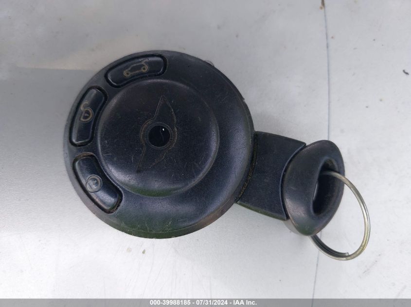 2010 Mini Cooper VIN: WMWMF3C50ATU79266 Lot: 39988185