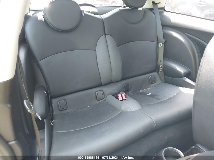 2010 Mini Cooper VIN: WMWMF3C50ATU79266 Lot: 39988185