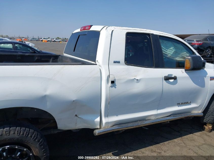 2011 Toyota Tundra Grade 5.7L V8 VIN: 5TFRY5F18BX114173 Lot: 39988292