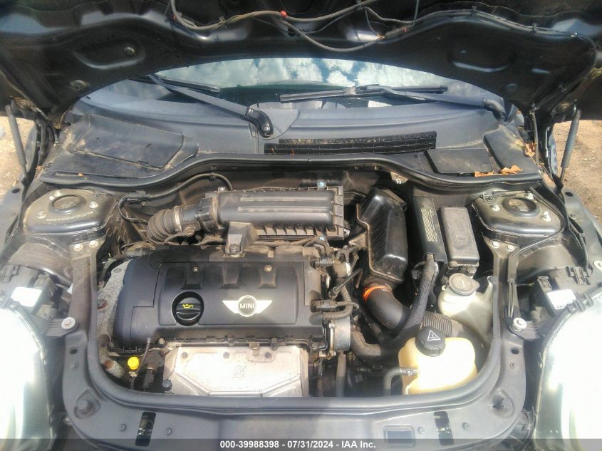 2010 Mini Cooper VIN: WMWMF3C50ATZ62319 Lot: 39988398