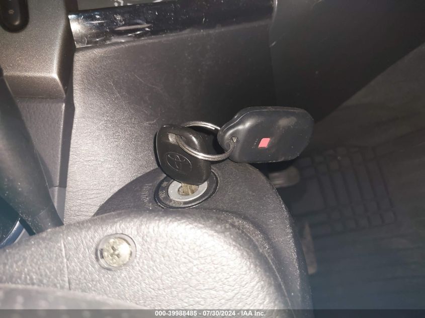 2005 Toyota Matrix Xr VIN: 2T1LR32E25C422085 Lot: 39988485